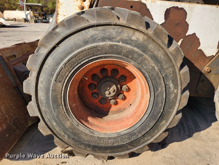 image for item JB9761 1999 Bobcat 963  skid steer loader