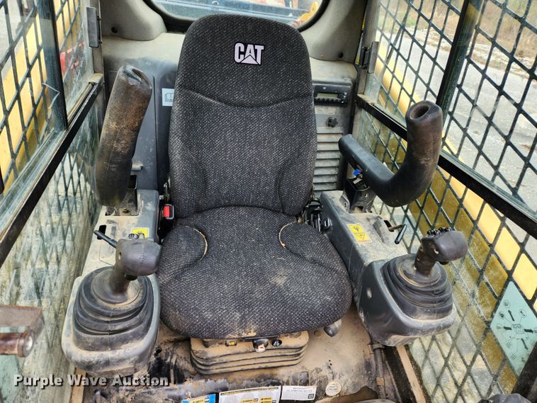 image for item JB9787 2015 Caterpillar 299D  tracked skid steer loader