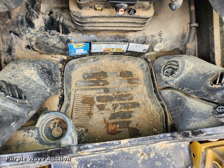 image for item JB9787 2015 Caterpillar 299D  tracked skid steer loader