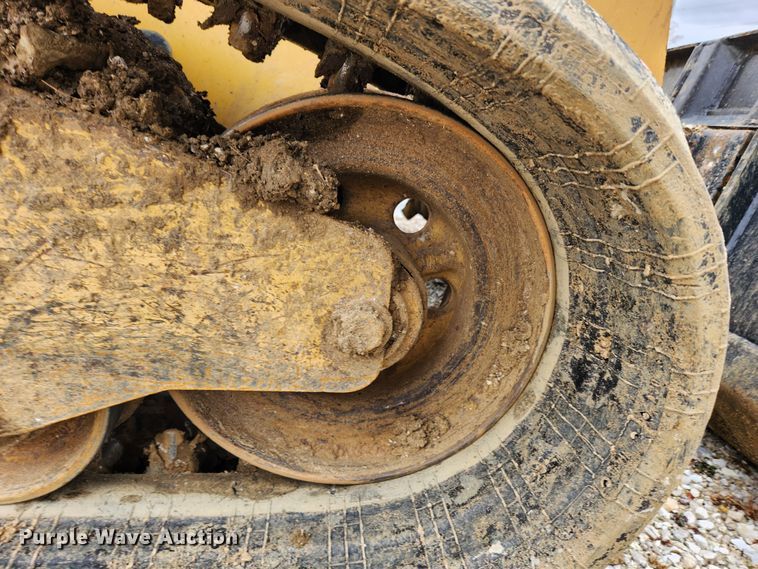 image for item JB9787 2015 Caterpillar 299D  tracked skid steer loader