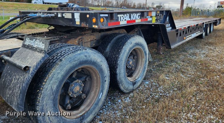 image for item JB9788 2008 Trail King TK110HT-443  drop deck trailer