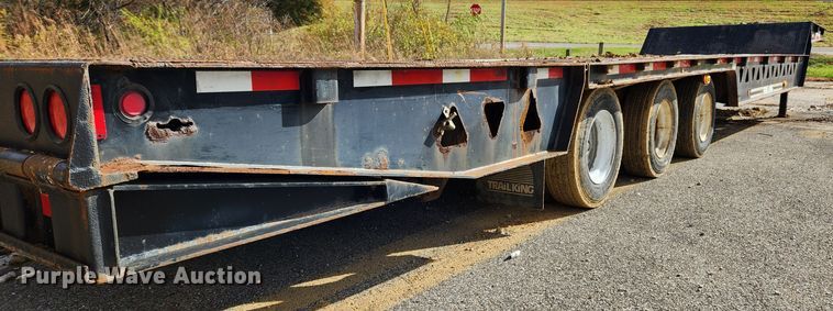 image for item JB9788 2008 Trail King TK110HT-443  drop deck trailer