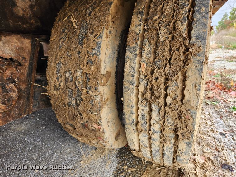 image for item JB9788 2008 Trail King TK110HT-443  drop deck trailer