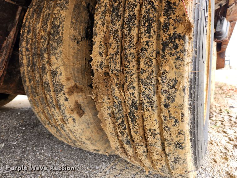 image for item JB9788 2008 Trail King TK110HT-443  drop deck trailer