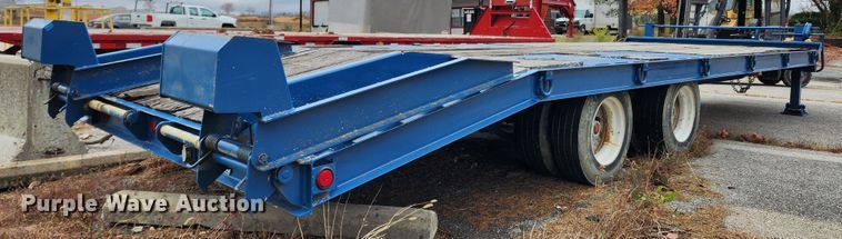 image for item JB9791 2013 Trail King TK40LP-262  equipment trailer
