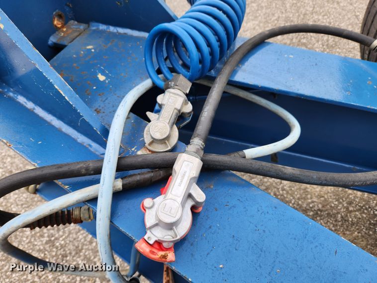 image for item JB9791 2013 Trail King TK40LP-262  equipment trailer