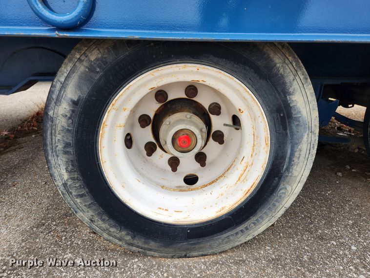 image for item JB9791 2013 Trail King TK40LP-262  equipment trailer