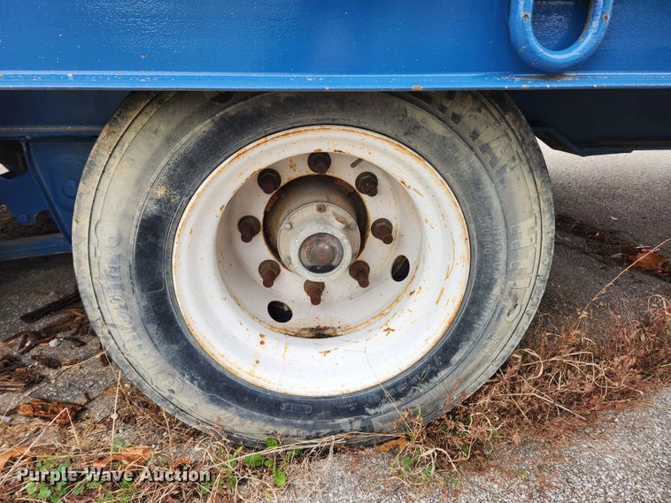 image for item JB9791 2013 Trail King TK40LP-262  equipment trailer