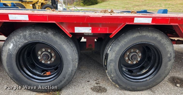 image for item JB9792 2017 Load Trail  equipment trailer