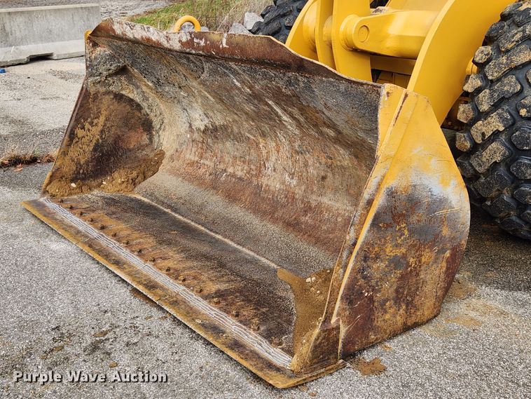 image for item JB9793 1985 Komatsu WA300  wheel loader