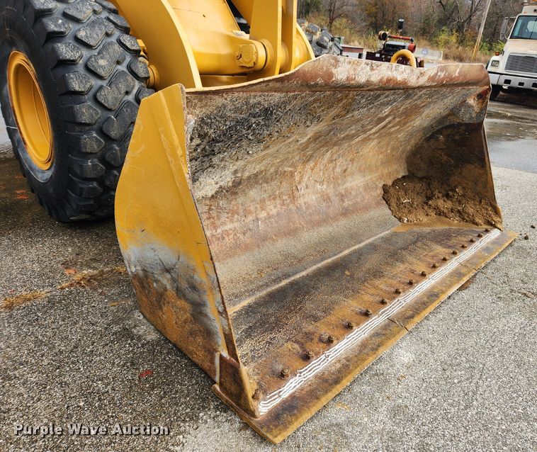 image for item JB9793 1985 Komatsu WA300  wheel loader