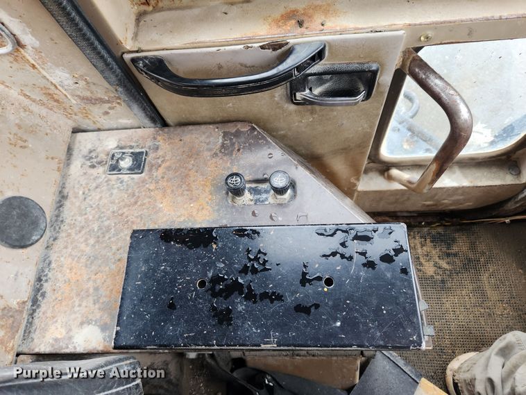 image for item JB9793 1985 Komatsu WA300  wheel loader