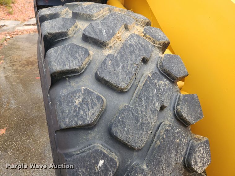 image for item JB9793 1985 Komatsu WA300  wheel loader