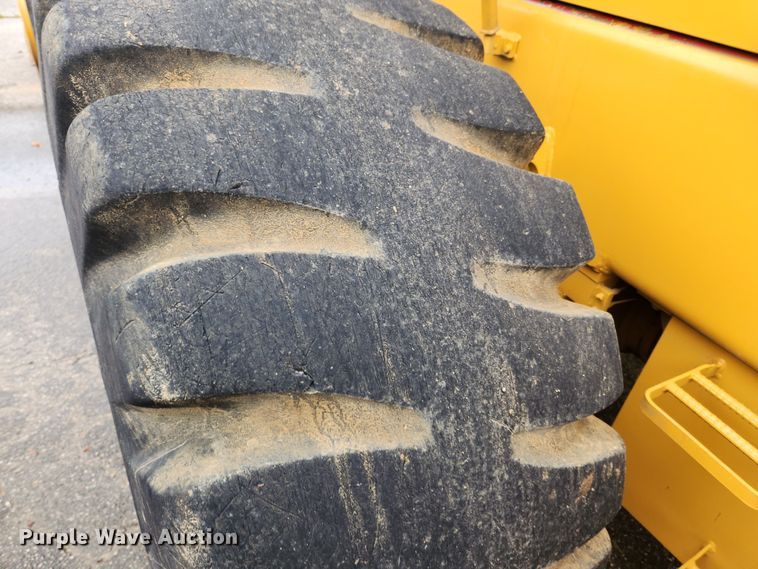 image for item JB9793 1985 Komatsu WA300  wheel loader