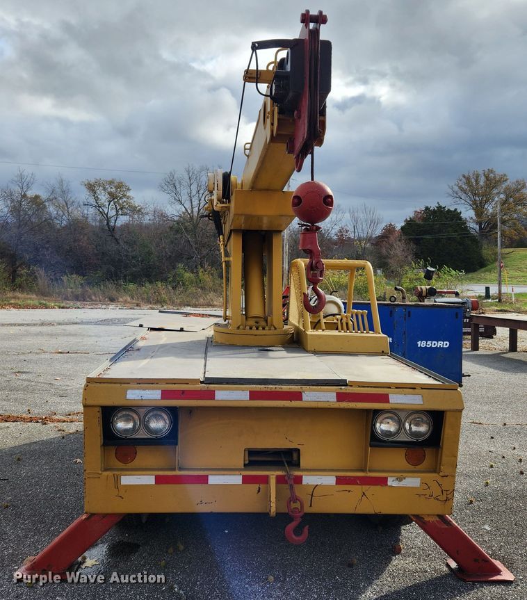 image for item JB9794 Broderson IC701B  crane