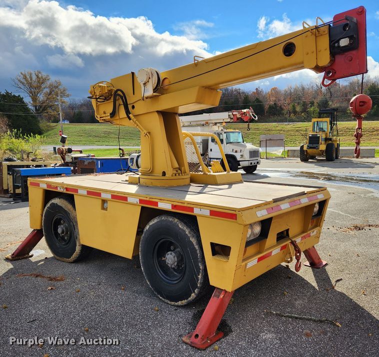 image for item JB9794 Broderson IC701B  crane