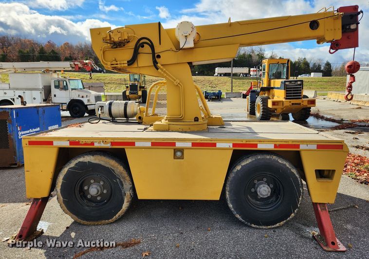 image for item JB9794 Broderson IC701B  crane