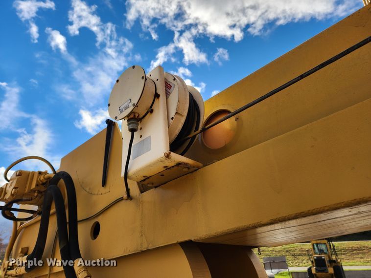 image for item JB9794 Broderson IC701B  crane