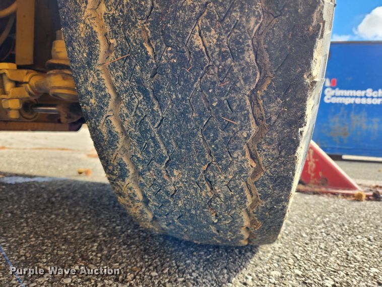 image for item JB9794 Broderson IC701B  crane