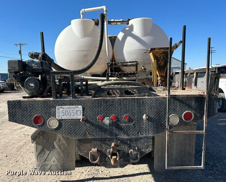 image for item JD9129 1994 Mack CH613  flatbed truck