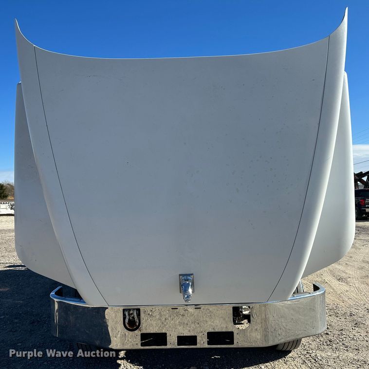 image for item JD9129 1994 Mack CH613  flatbed truck