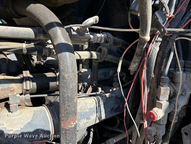 image for item JD9129 1994 Mack CH613  flatbed truck