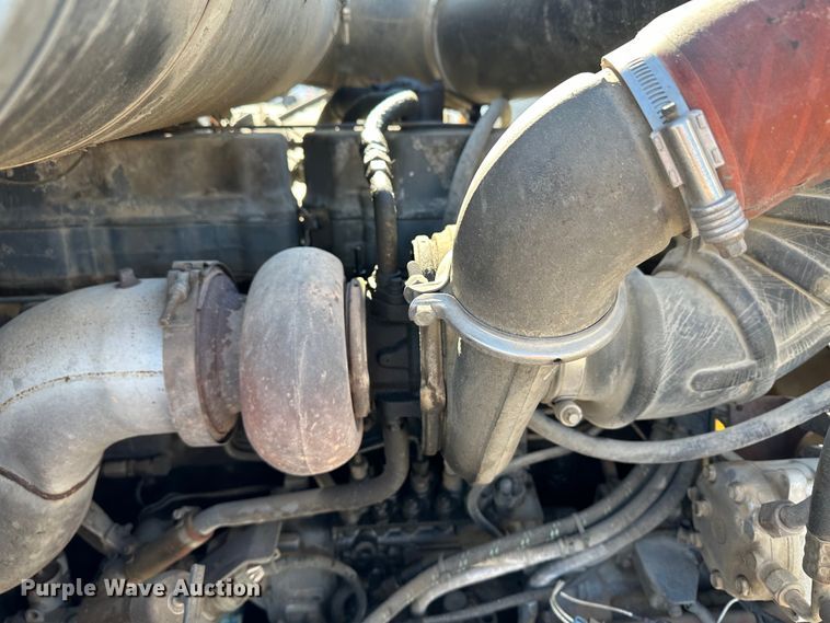 image for item JD9129 1994 Mack CH613  flatbed truck