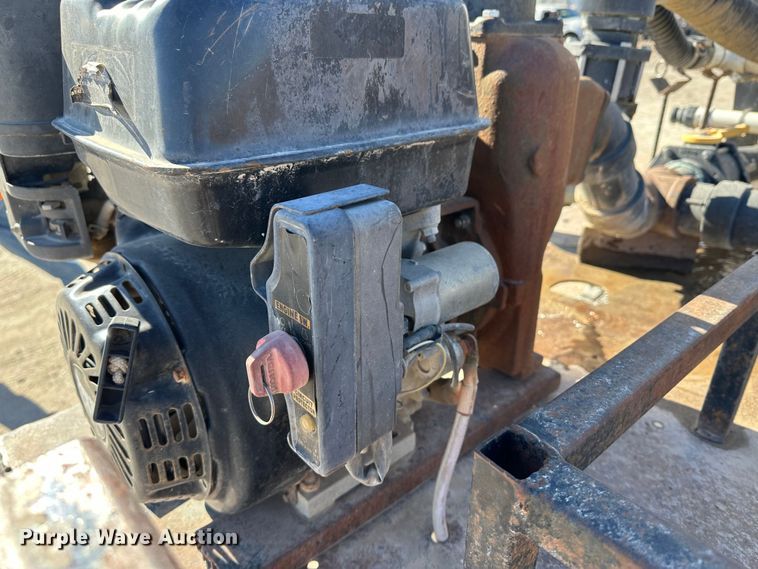 image for item JD9129 1994 Mack CH613  flatbed truck