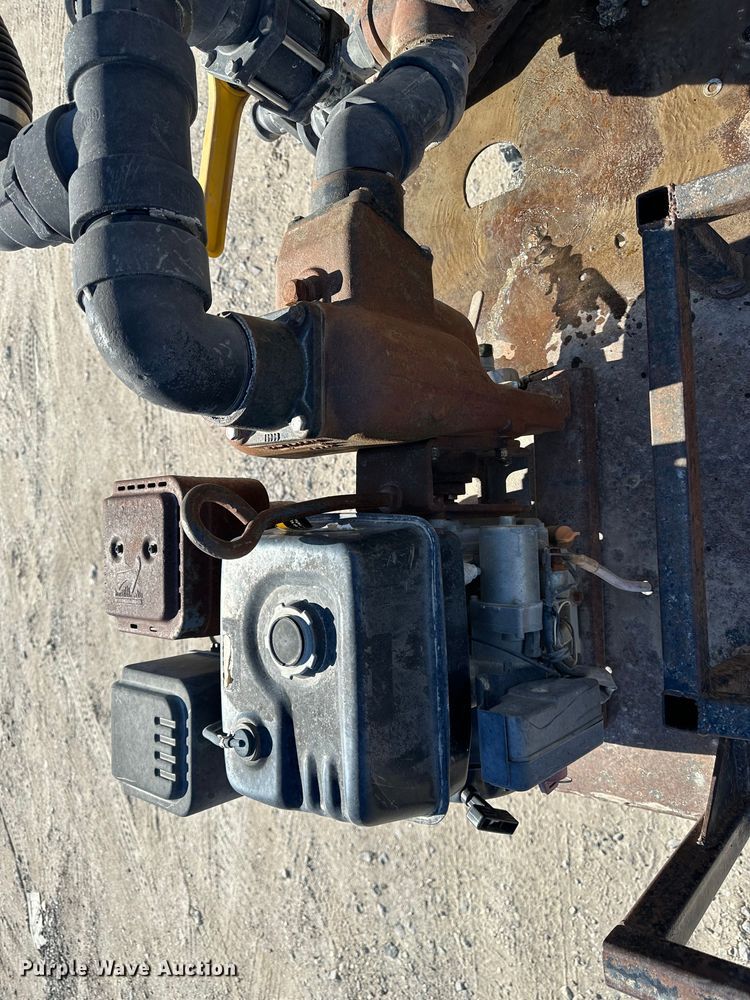 image for item JD9129 1994 Mack CH613  flatbed truck