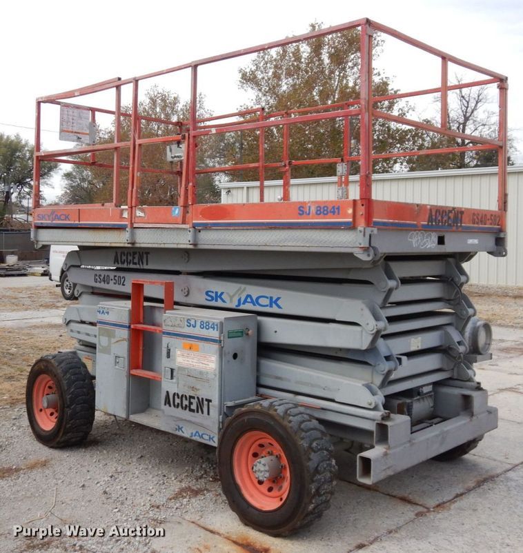 image for item JK9017 Skyjack SJ8841  scissor lift
