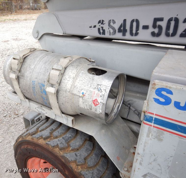 image for item JK9017 Skyjack SJ8841  scissor lift