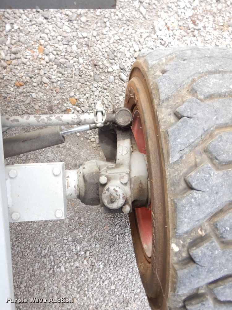 image for item JK9017 Skyjack SJ8841  scissor lift