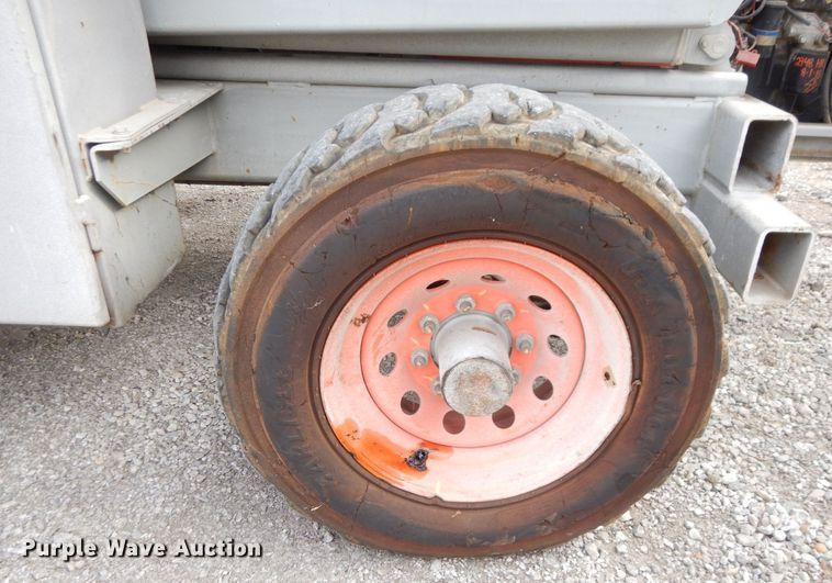 image for item JK9017 Skyjack SJ8841  scissor lift