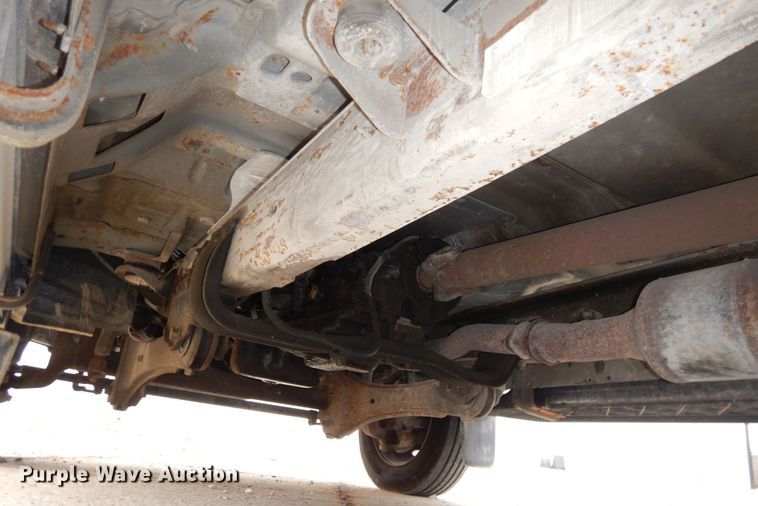 image for item JK9018 2006 Ford F550 Super Duty XLT  Crew Cab flatbed truck