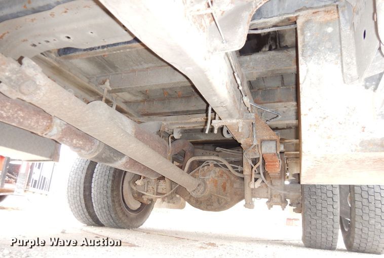 image for item JK9018 2006 Ford F550 Super Duty XLT  Crew Cab flatbed truck