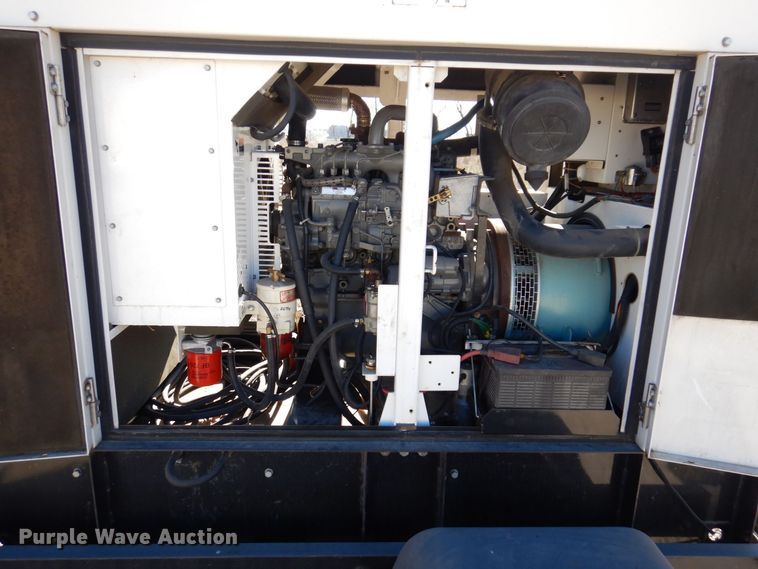 image for item JL9773 Whisperwatt DCA-45USI  generator