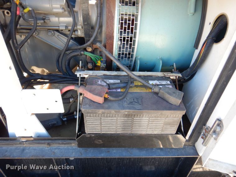 image for item JL9773 Whisperwatt DCA-45USI  generator