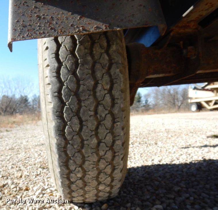 image for item JL9773 Whisperwatt DCA-45USI  generator