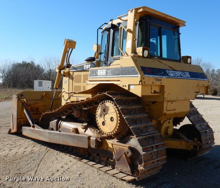 image for item JL9774 2004 Caterpillar D6R XL Series II  dozer