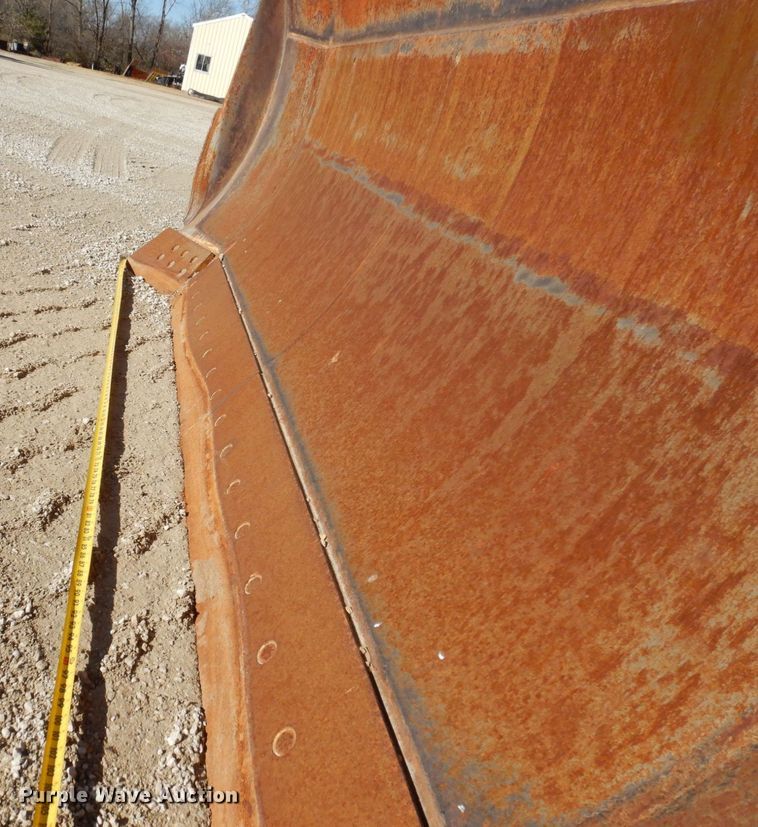 image for item JL9774 2004 Caterpillar D6R XL Series II  dozer