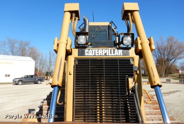 image for item JL9774 2004 Caterpillar D6R XL Series II  dozer