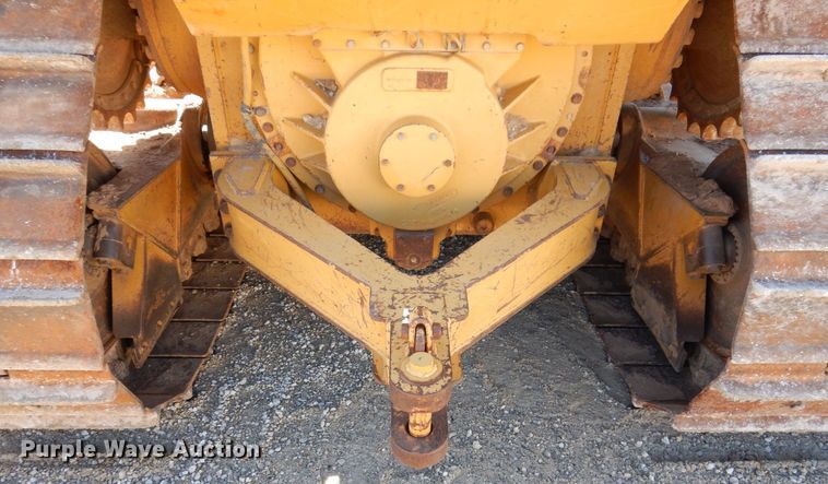 image for item JL9774 2004 Caterpillar D6R XL Series II  dozer