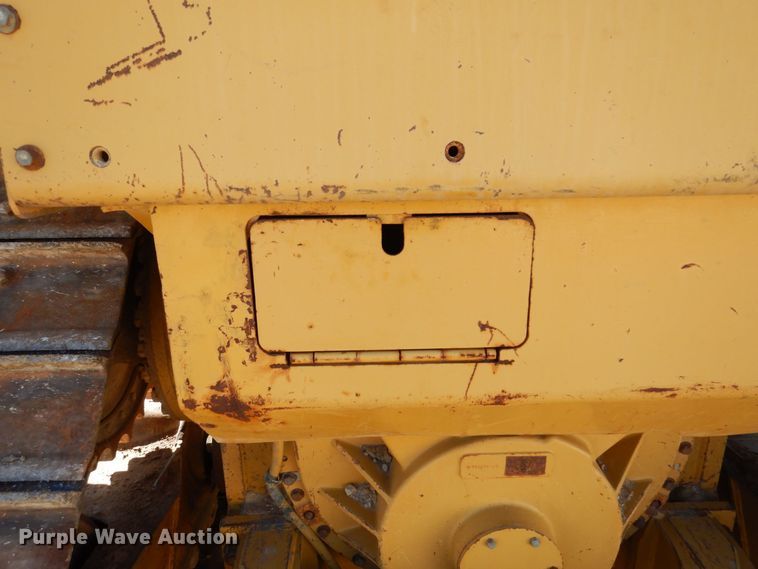 image for item JL9774 2004 Caterpillar D6R XL Series II  dozer