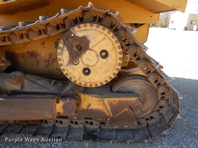 image for item JL9774 2004 Caterpillar D6R XL Series II  dozer