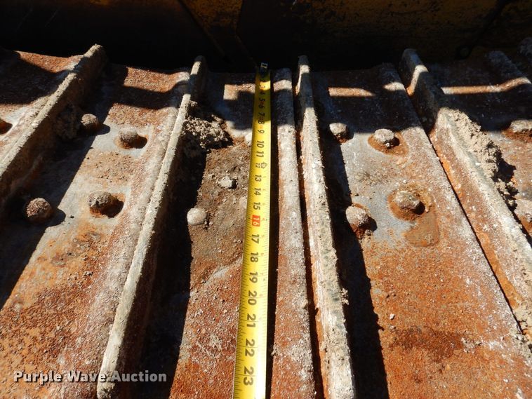 image for item JL9774 2004 Caterpillar D6R XL Series II  dozer