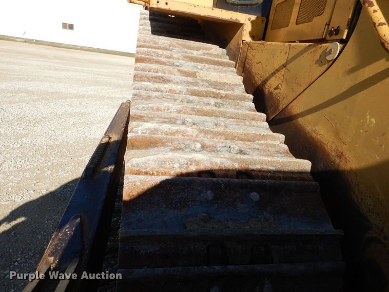 image for item JL9774 2004 Caterpillar D6R XL Series II  dozer