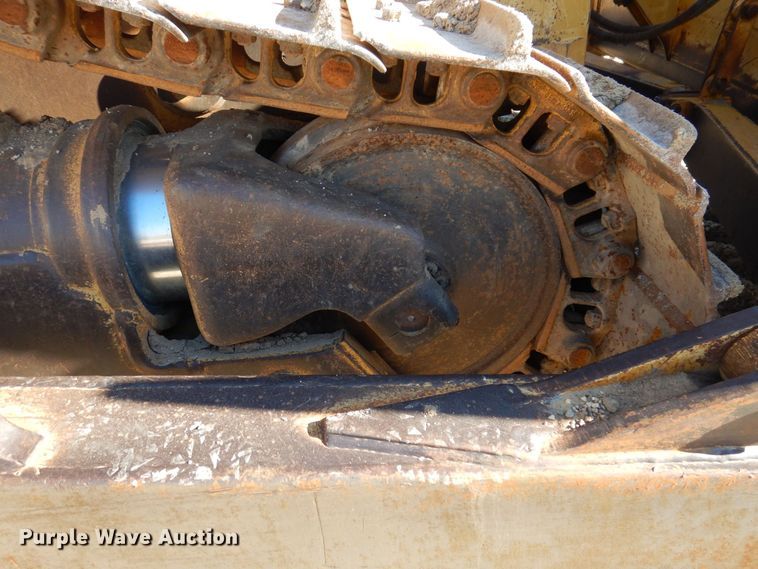 image for item JL9774 2004 Caterpillar D6R XL Series II  dozer