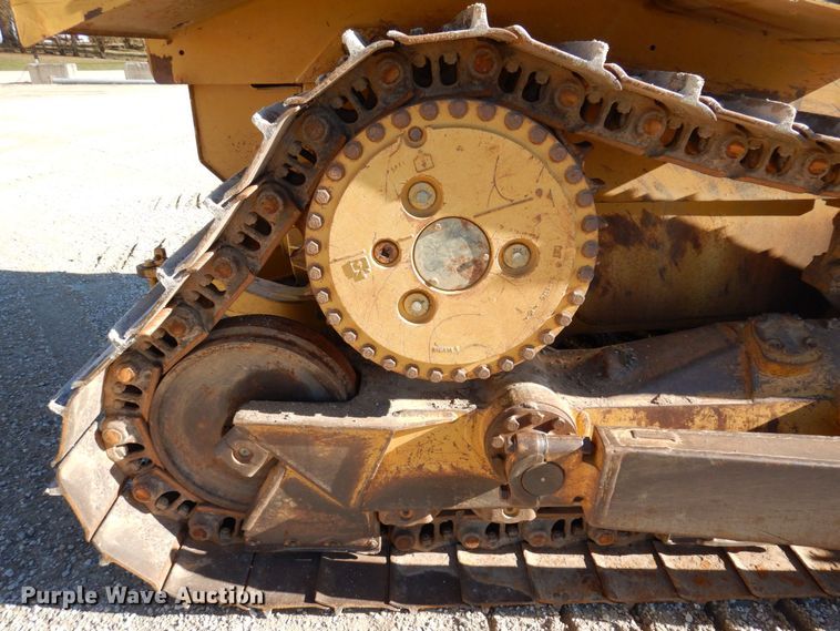 image for item JL9774 2004 Caterpillar D6R XL Series II  dozer