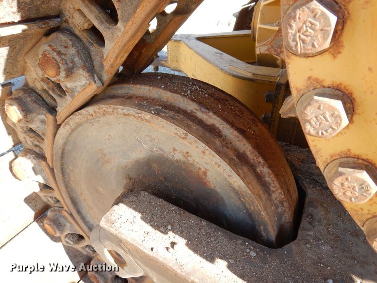 image for item JL9774 2004 Caterpillar D6R XL Series II  dozer