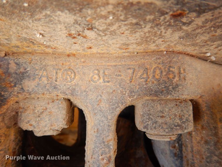 image for item JL9774 2004 Caterpillar D6R XL Series II  dozer